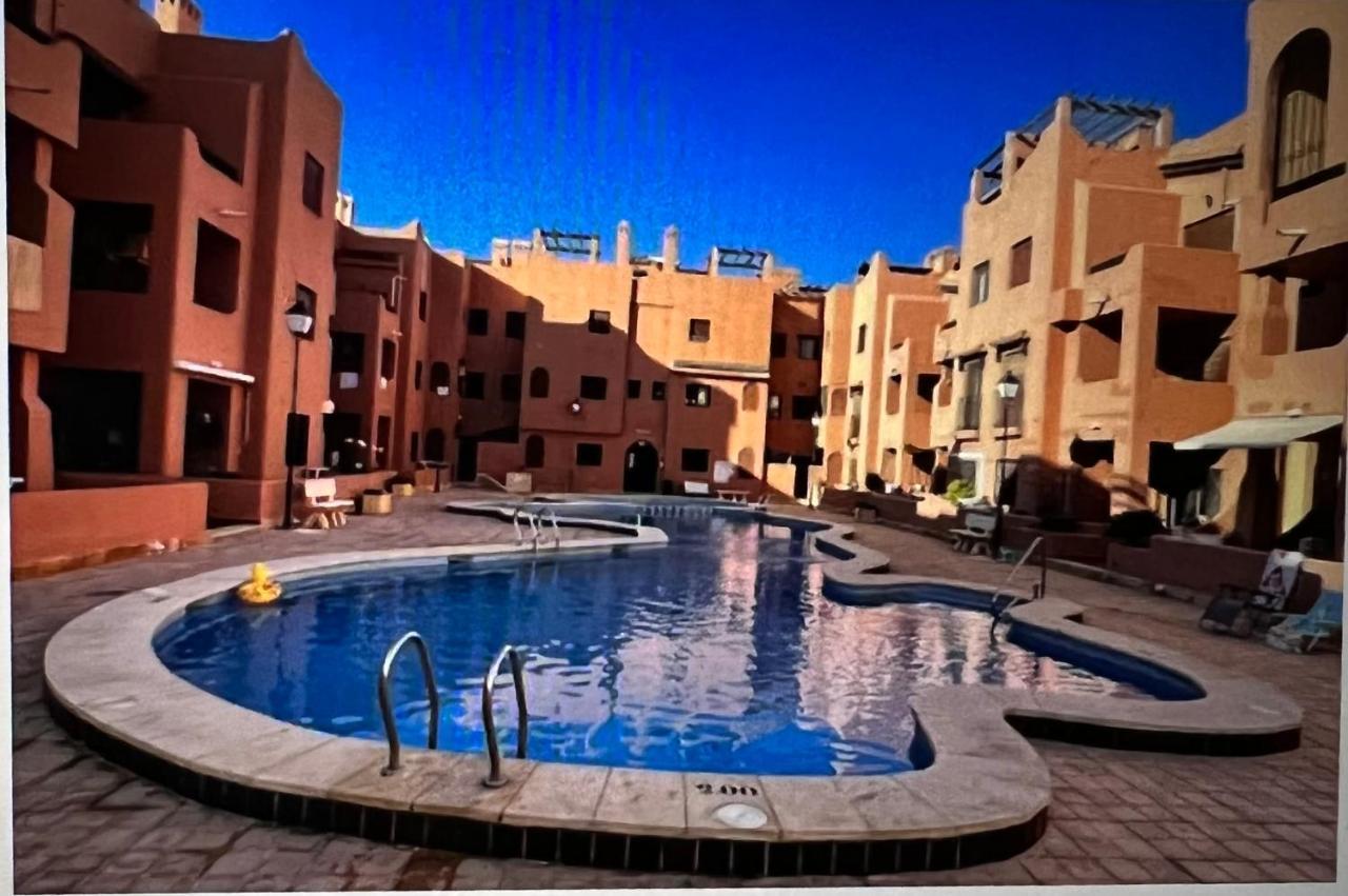 Three Bedroom Apartment With Pool In Торрев'єха Екстер'єр фото