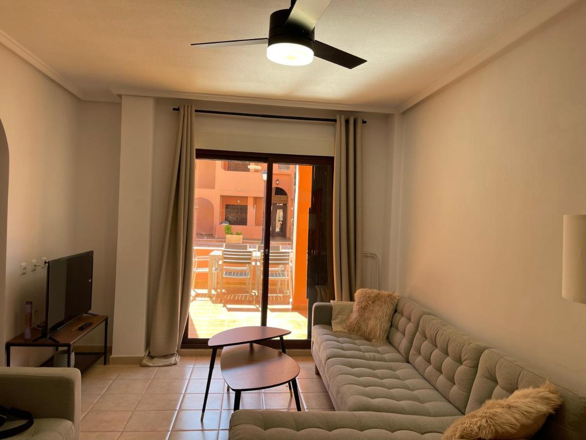 Three Bedroom Apartment With Pool In Торрев'єха Екстер'єр фото