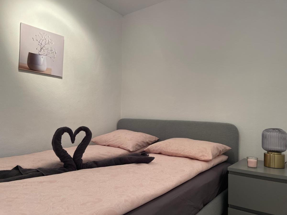 Three Bedroom Apartment With Pool In Торрев'єха Екстер'єр фото